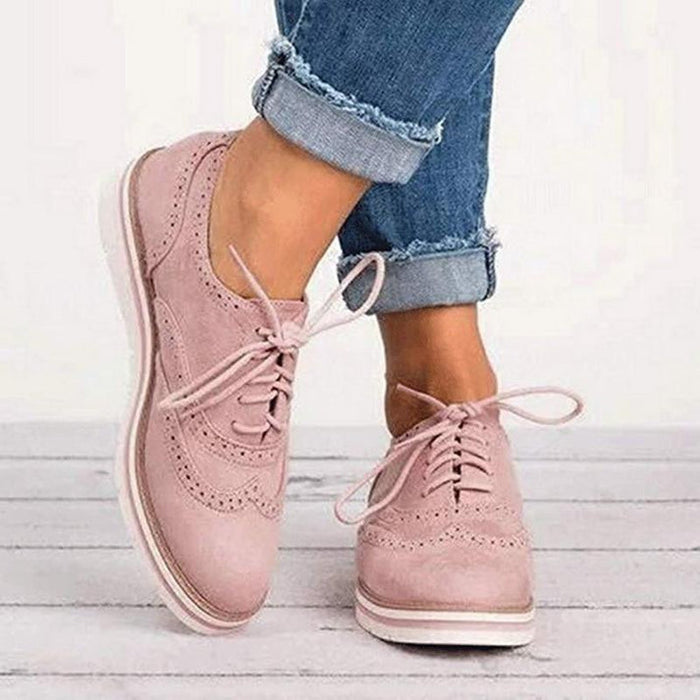 Women's Perforated Oxford Shoes with Lace-Up Platform