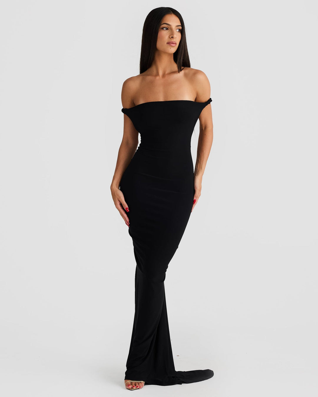 Linda | Maxi Dress with Asymmetric Neckline and Backless Detail
